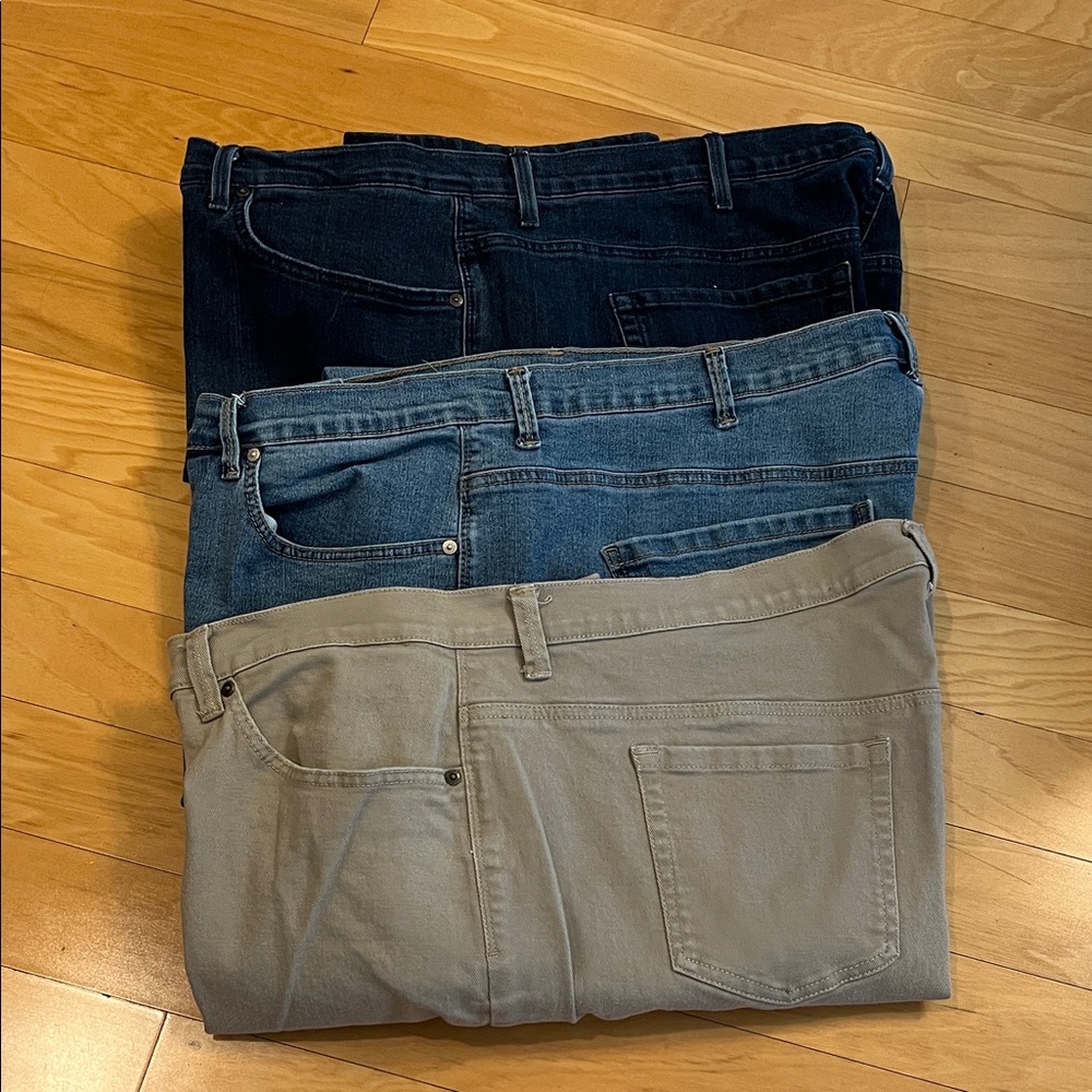 LOT OF 3 Gloria Vanderbilt Amanda Jeans 24W Short/Petite